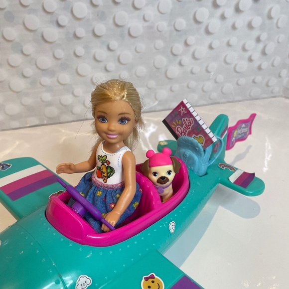 Barbie Chelsea Can Be 👩‍✈️✈️ Pilot - Picture 5 of 10